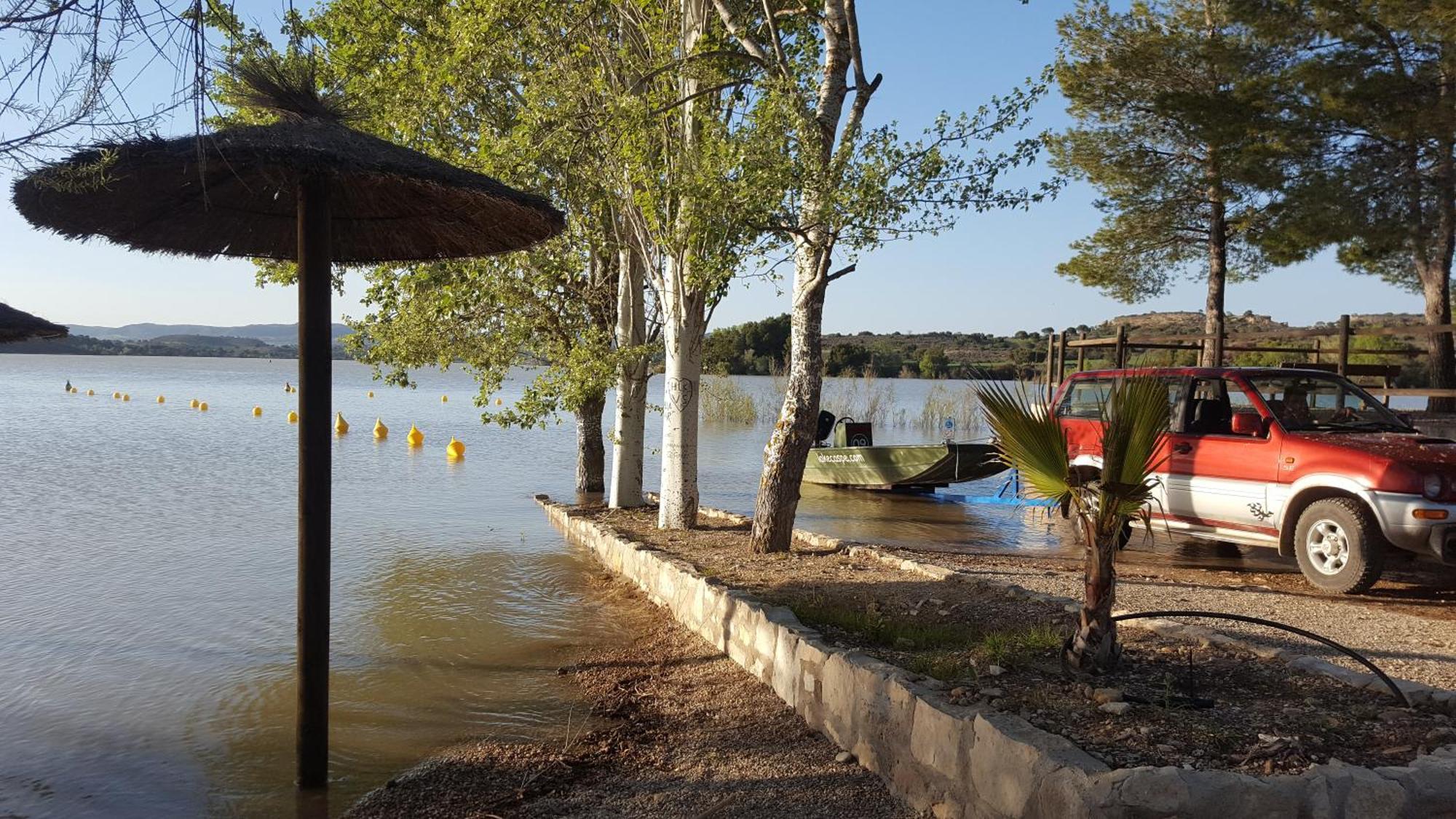 Taiga Lake Caspe Buitenkant foto